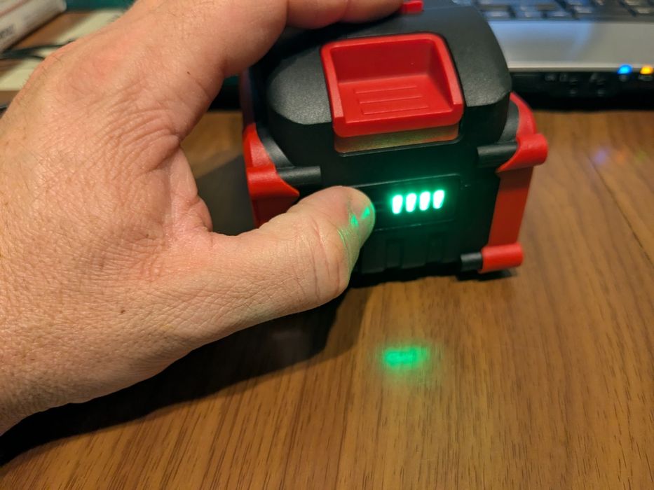 Акумулятор для єлектроінструмента 18v 10Ah LXT  (посадка Makita)