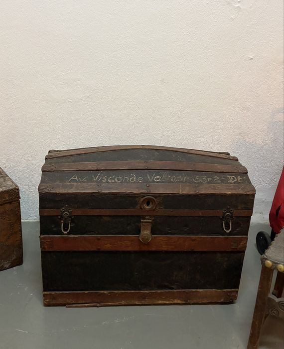 Baú de Viagem Antigo