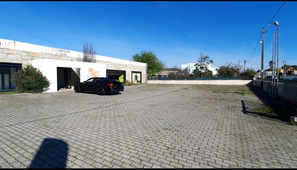 Armazém Premium / Ex - Ginásio com Logradouro, Amorim, Póvoa de Varzim