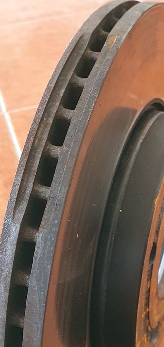 Discos e Suportes travão Ford Fiesta MK8 06.2017 -