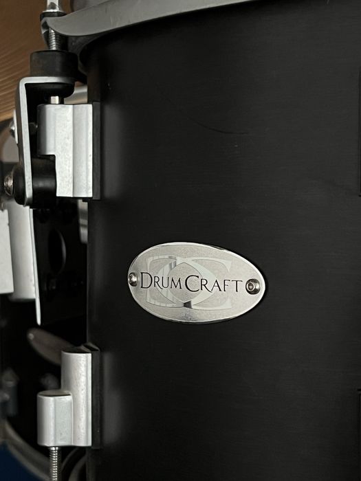 Drumcraft Series 8 Kit completo + 9 pratos Sabian + acessórios