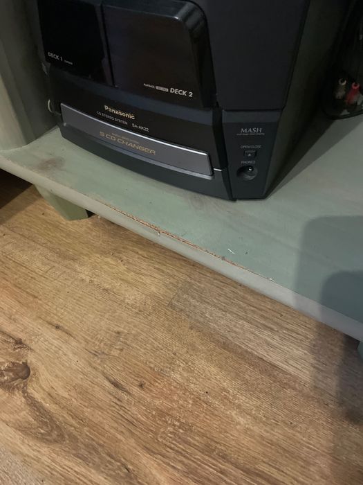 Dwa regały black red white