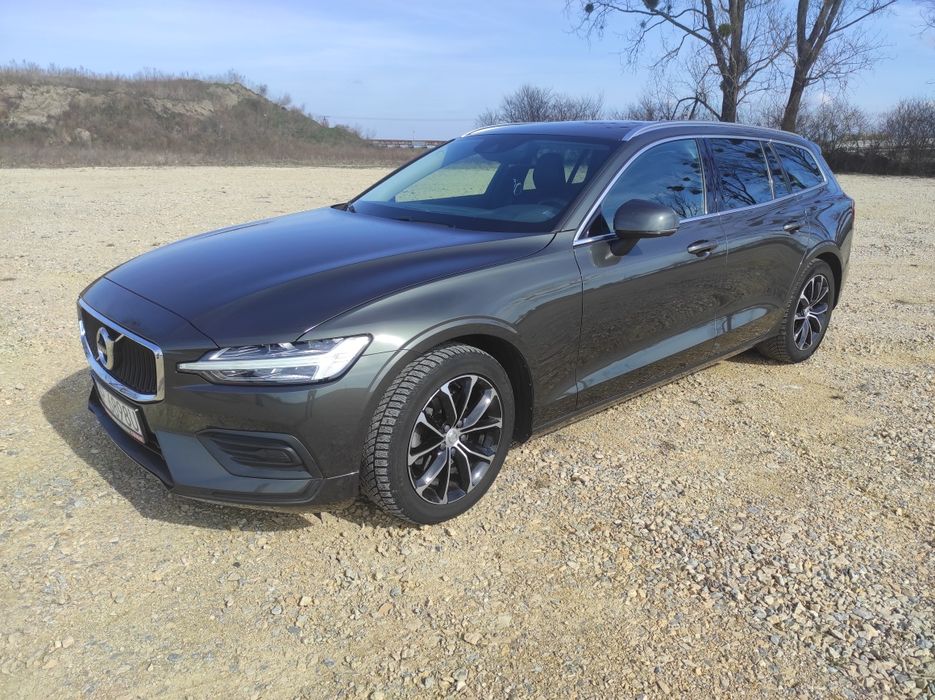 Volvo V60 Momentum Pro D4