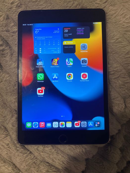 iPad mini 4 dobrym stanie.