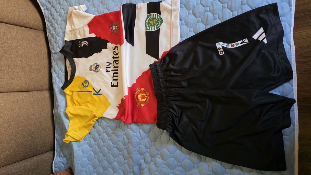 Zestaw sportowy - 5 kompletów Ronaldo - 134/140