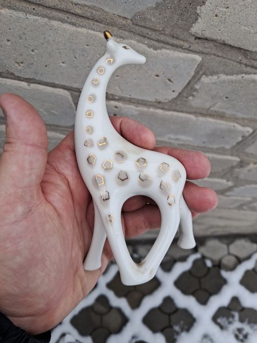 Статуэтка жираф фарфор