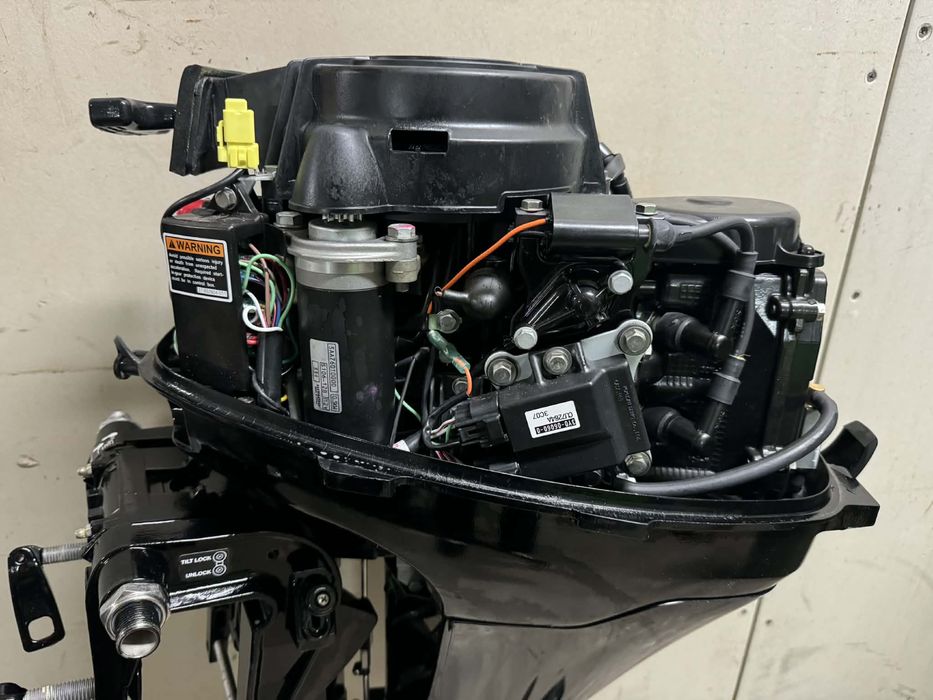 Silnik zaburtowy Mercury 8km