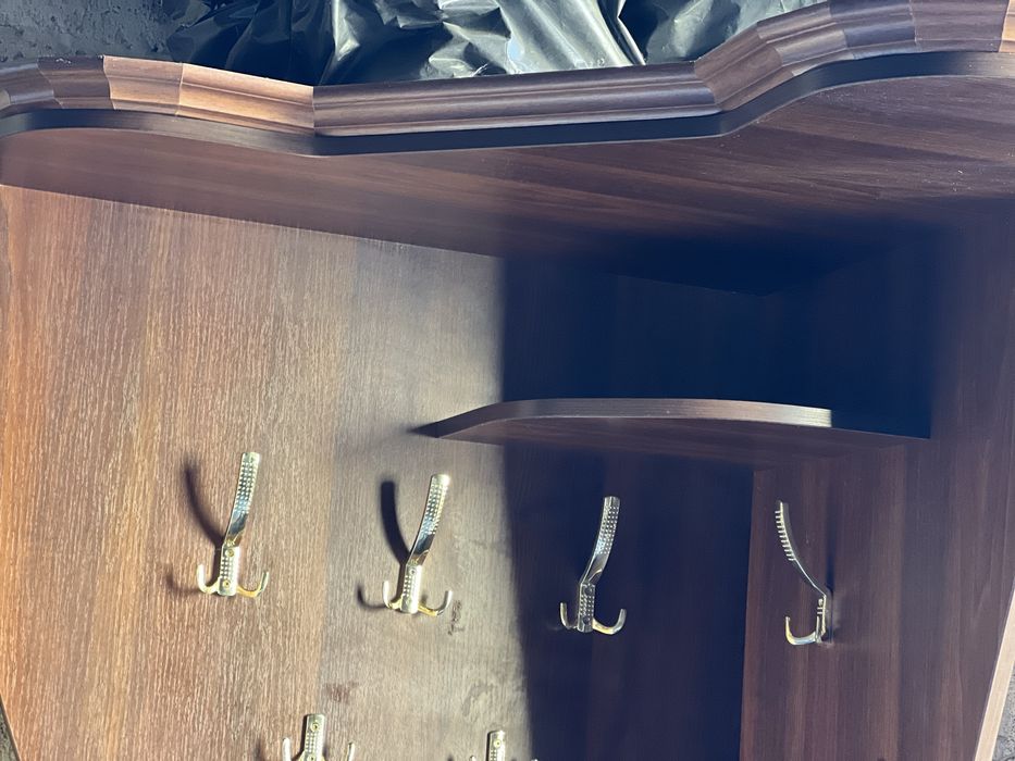 Прихожа .меблі до будинку