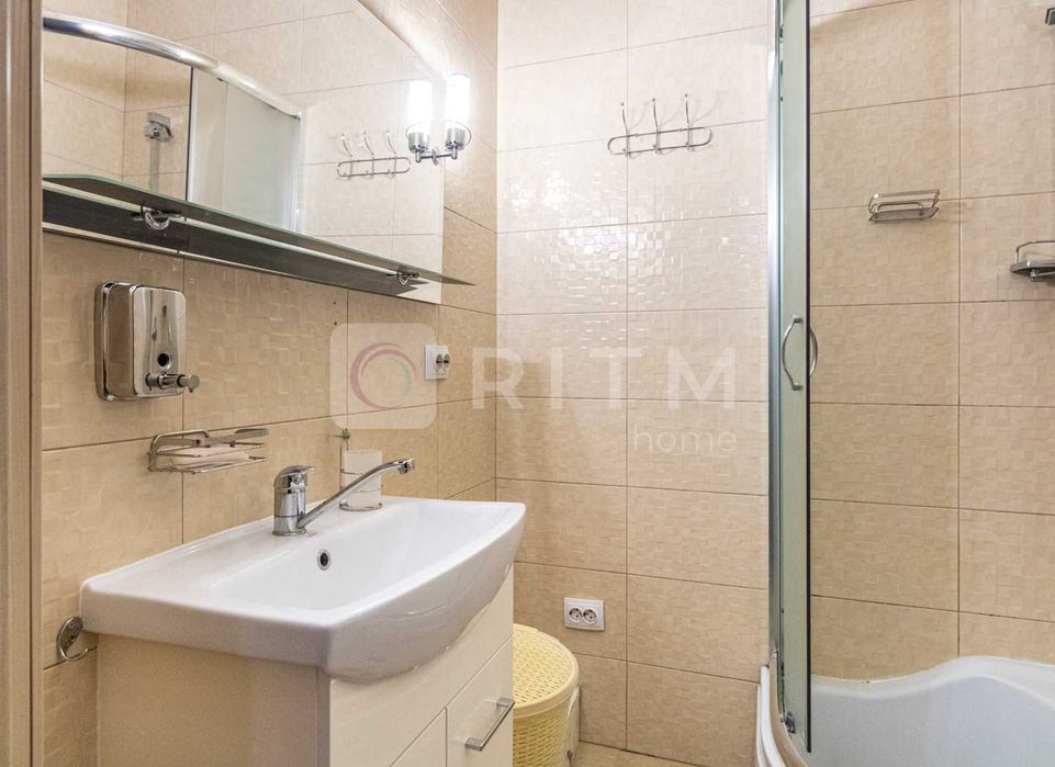 Здається в оренду квартира з меблями і технікою в центрі міста