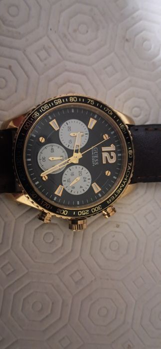 Relógio da marca guess. Esta como novo . Façam ofertas