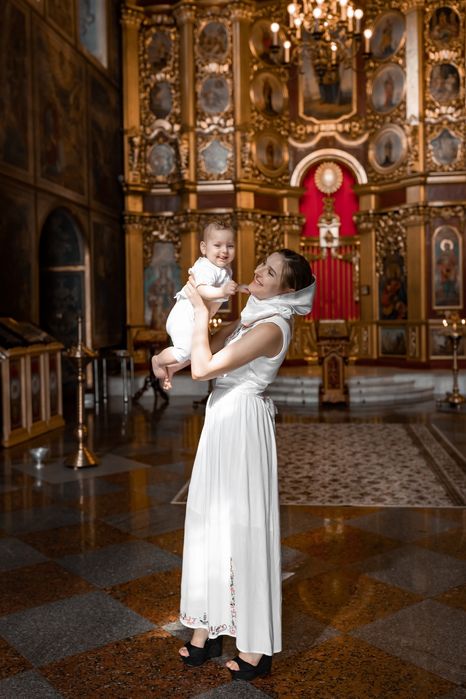 Фотограф на Таїнство Хрещення, хрестини. Відео на хрестини