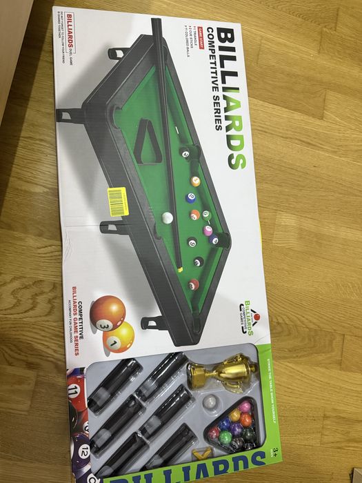 Настільний маленький більярд