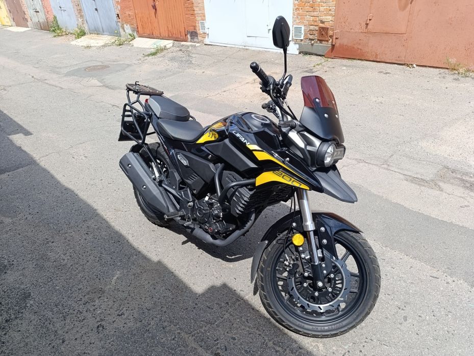 Продам мотоцикл Lifan KPT 200-4V
