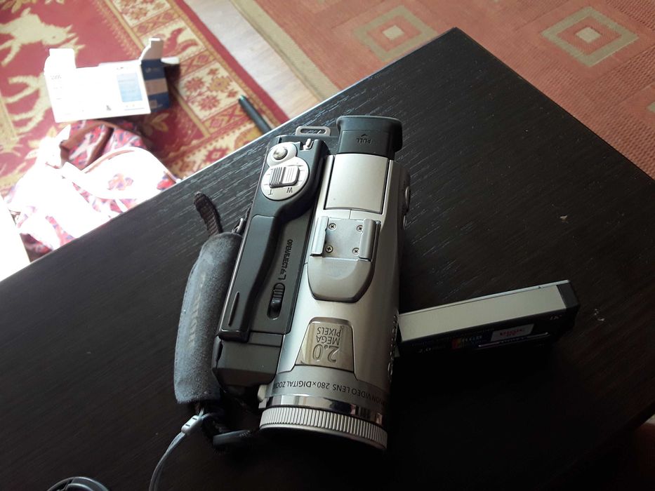 Відео камера cenon