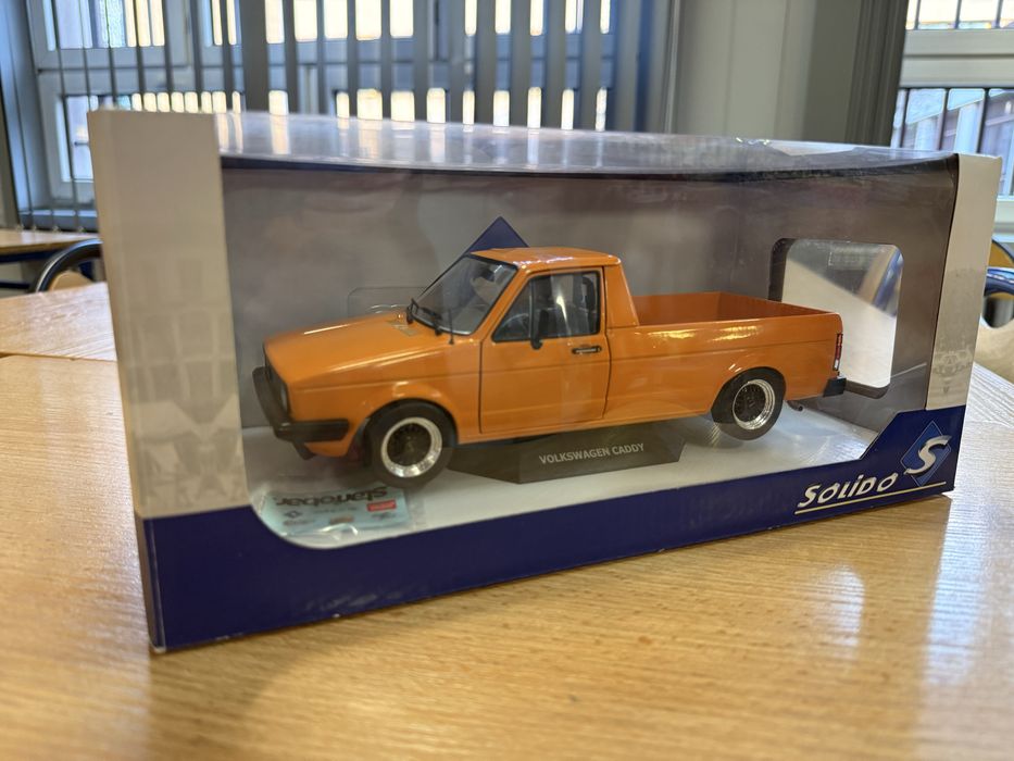 Model volkswagen caddy