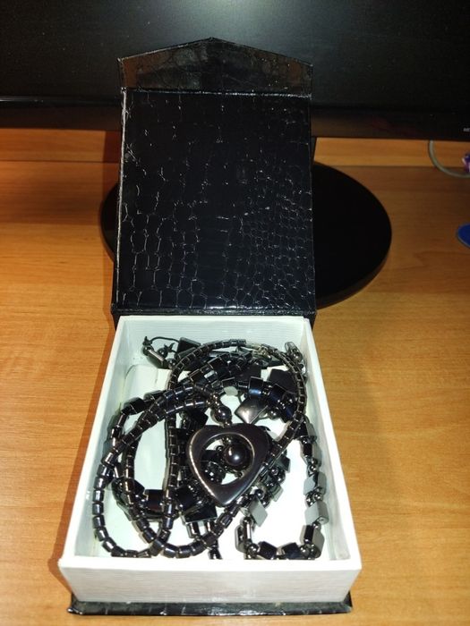 Набір прикрас з каменю гематит