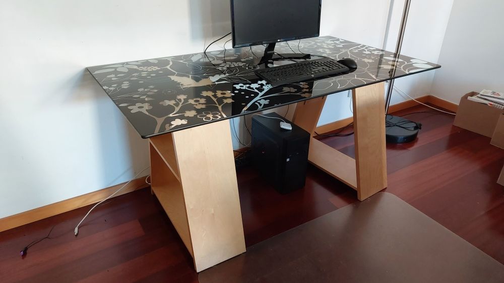 Mesa IKEA vidro temperado