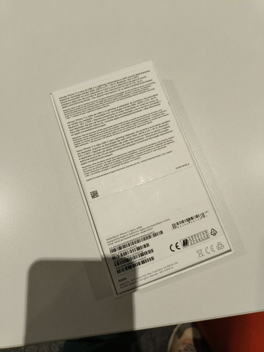 iPhone 11 black 64Gb