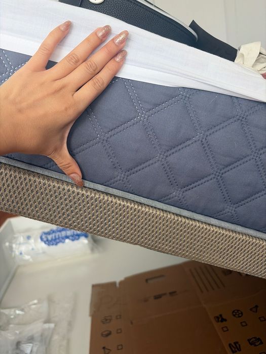 Cama bau casal semi nova