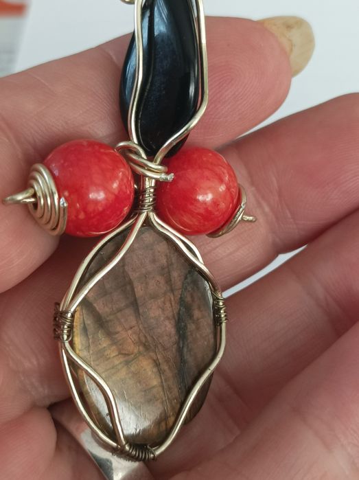 Zawieszka labradoryt koral onyks wire wrapping