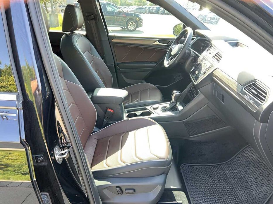 Volkswagen Tiguan SEL R-Line 4Motion      2024