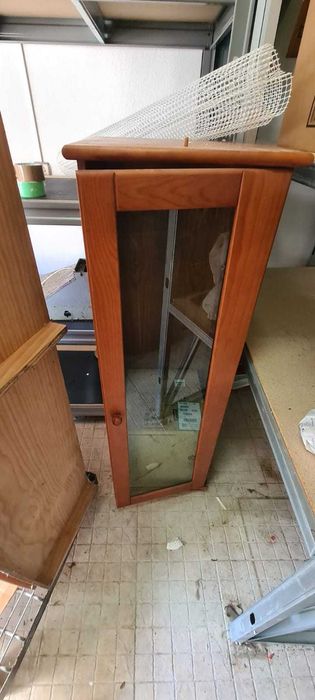 Movel + Cristaleira  em pinho mel