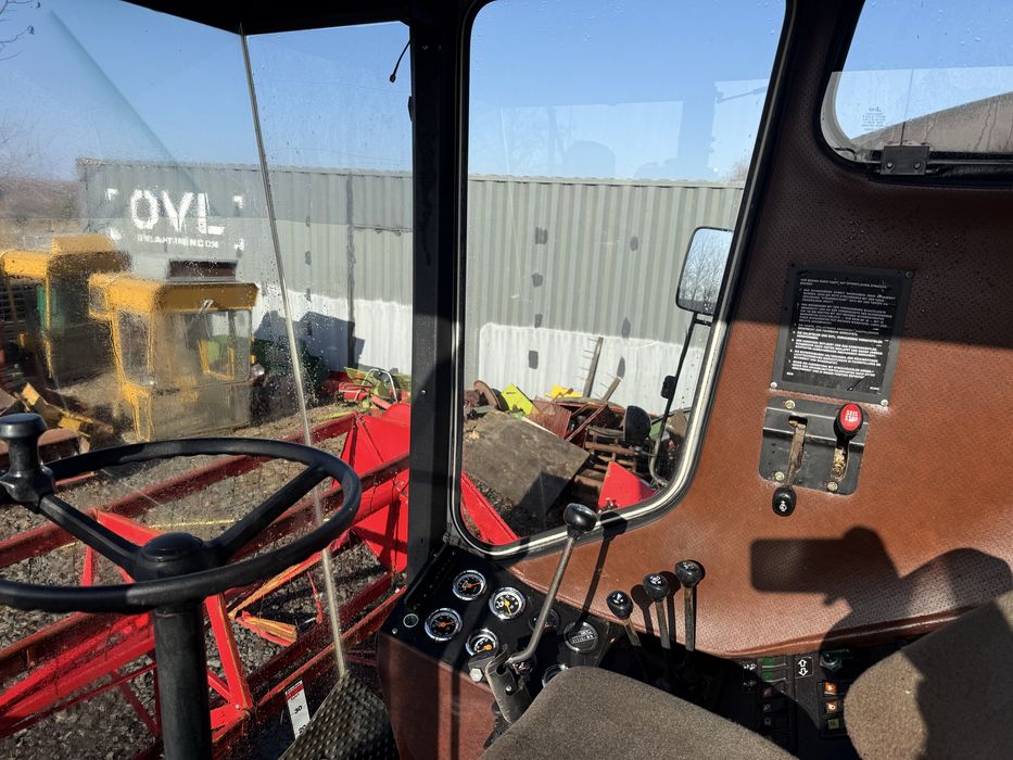Зернозбиральний комбайн Massey Ferguson 20XP