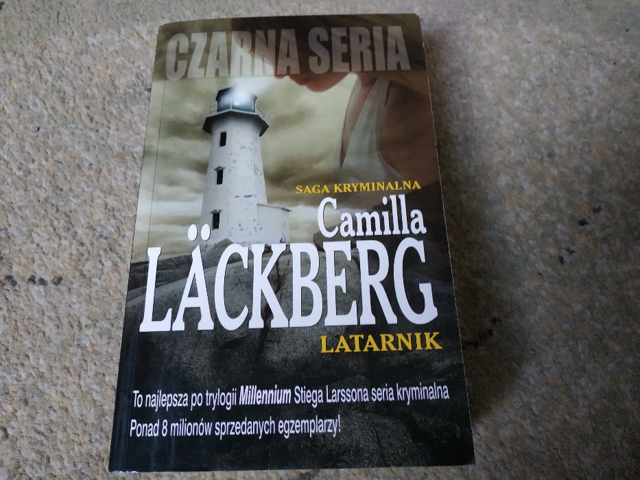 Książka Camilla Lackberg "Latarnik"