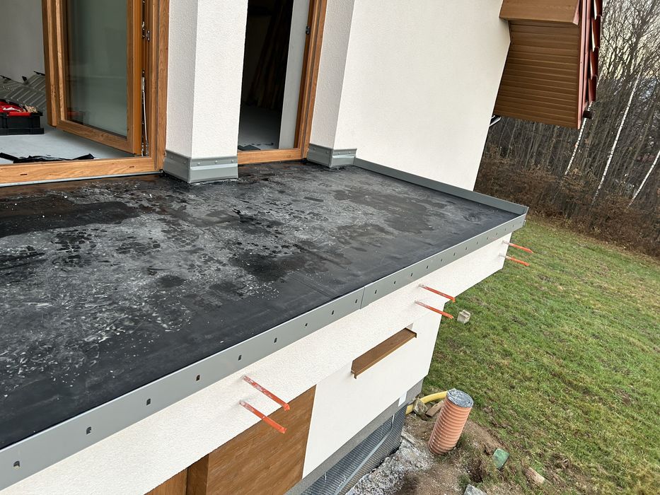 DACHY PŁASKIE* Tarasy *Balkony* EPDM* Obróbki blacharskie i wiecej