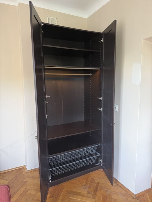 Szafa IKEA PAX 100x60x236 cm / Fronty BERGSBO / Oświetlenie LED / Kosze