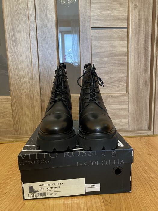 Нові ботінки Vitto Rossi