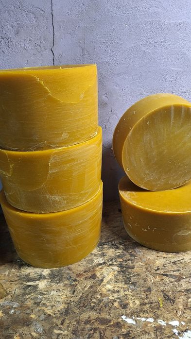 Воск бджолиний віск з рамок