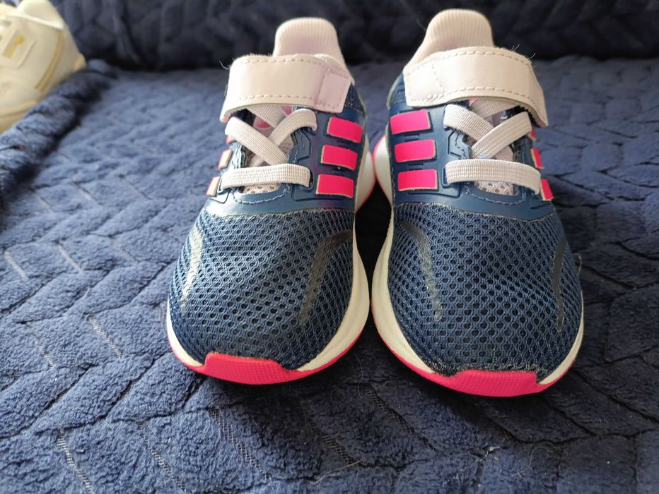 Pierwsze Buciki Adidas rozm 20, Nowe