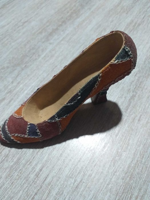 Miniature Shoes / Clogs