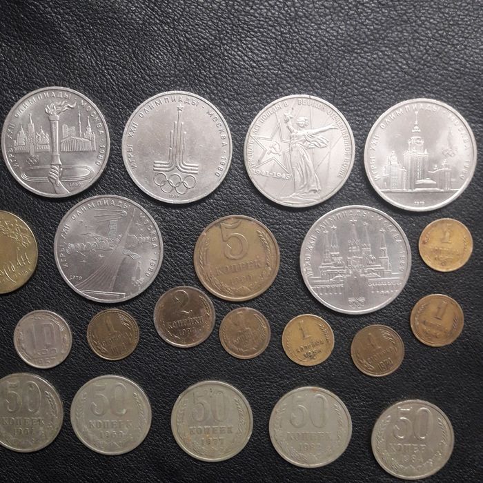 Монета рубль на удачу