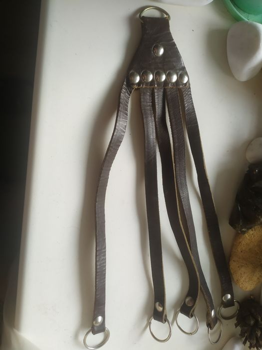 Продам шкiряну тороку