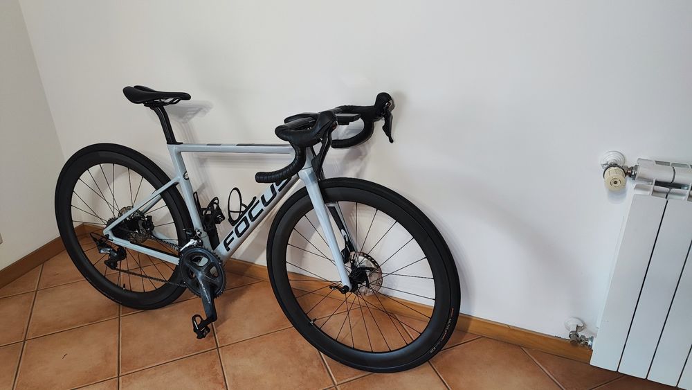 Bicicleta de estrada Focus izalco. tam50