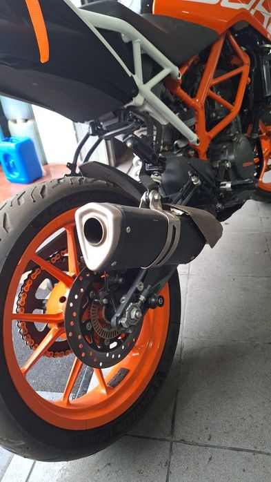 KTM Duke 390 completa
