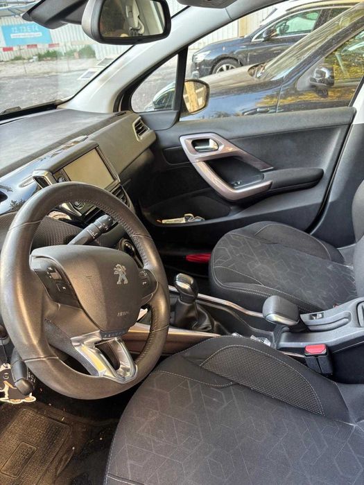 Peugeot 2008 1.2 110cv Allure 2016