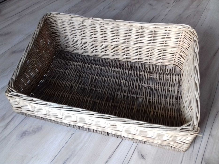 Kosz wiklinowy niski, 62cm x 43cm x 21cm, używany, w dobrym stanie, 20261003