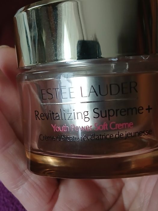Revitalizing SupremeYouth Power Estee Lauder 50ml.