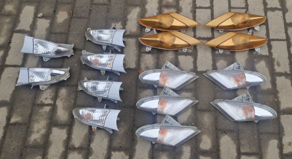 Suzuki kierunkowskaz lewy prawy BURGMAN 125 BURGMAN 400 K1 K4 K5