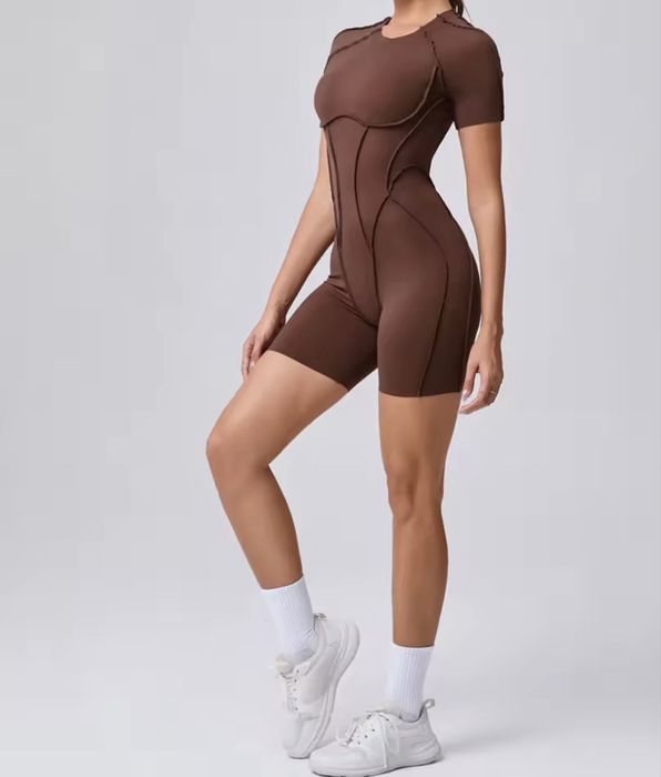 Комбінезон для спорту