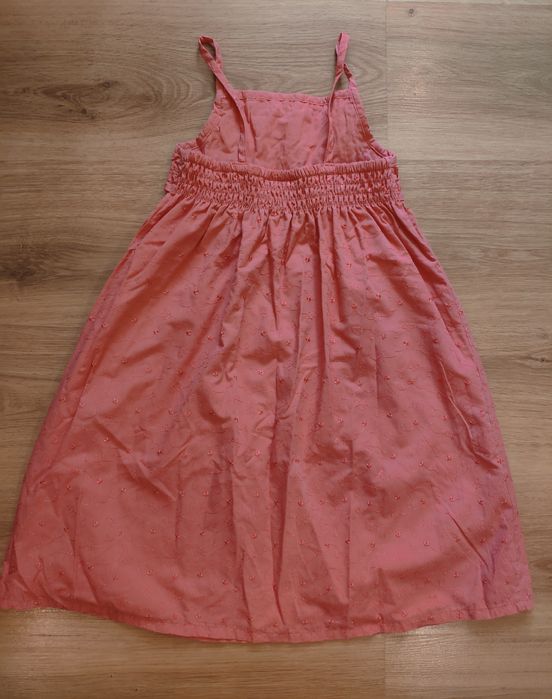 Сукня та сарафан на дівчинку (128-134)