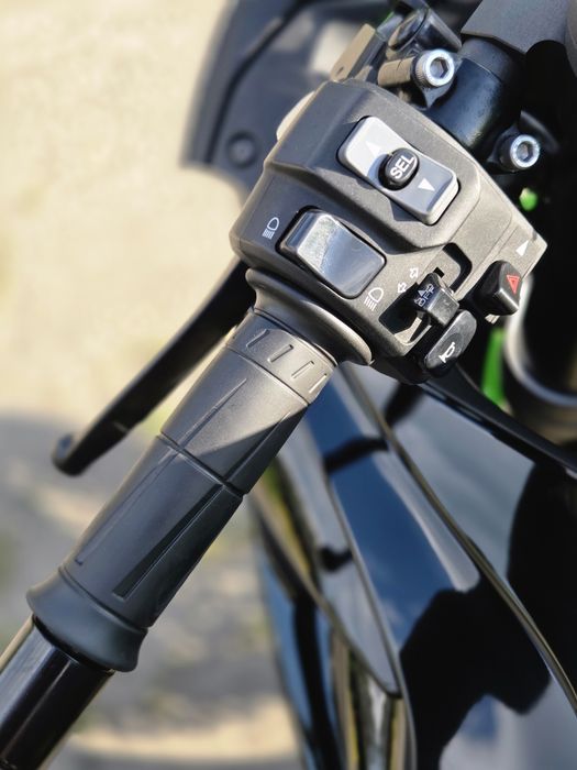 Мотоцикл KAWASAKI ZX-6R з Японії