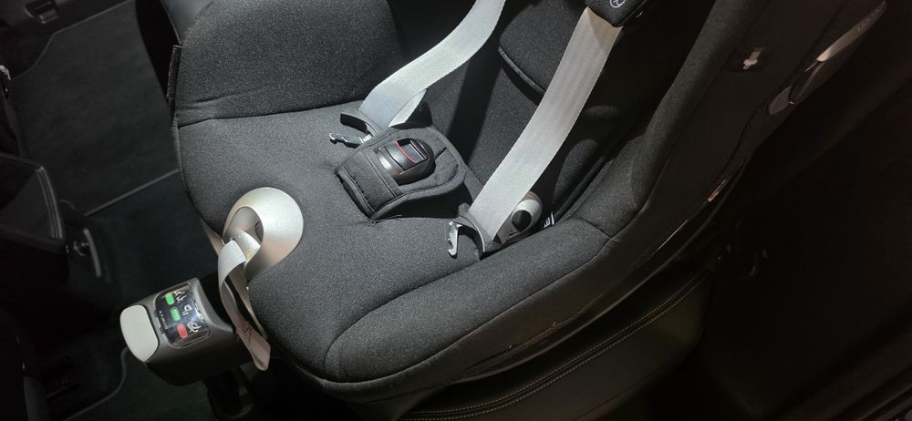 Cadeira CIBEX Sirona Z + Base Isofix