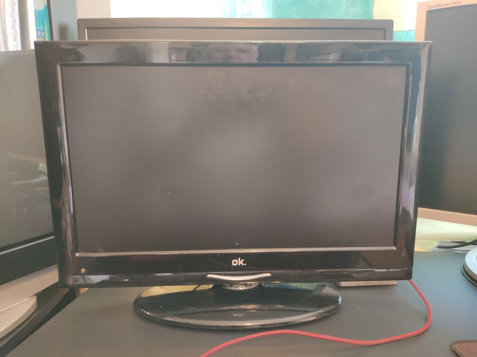 Монитор Banq Q7T4