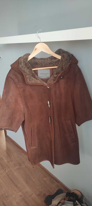 ZARA kożuch z rękawem 3/4
