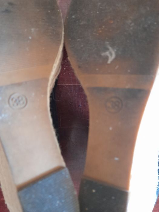 Sapatos Benetton 38