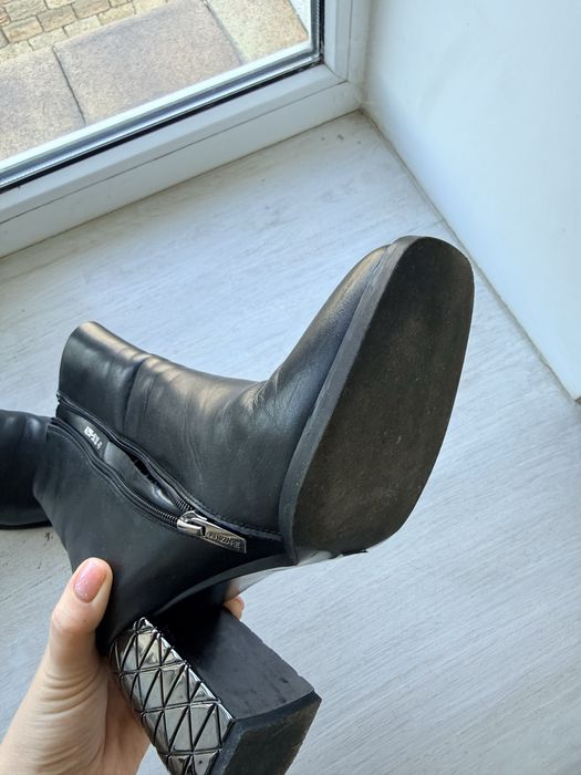 Ботильони р.40  Attizzare з «металевим» підбором